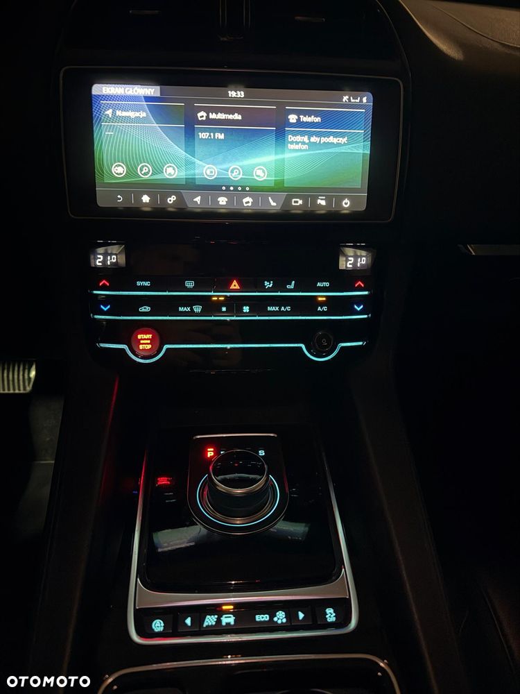 Jaguar F-Pace 2.0 i4P AWD Prestige - 27