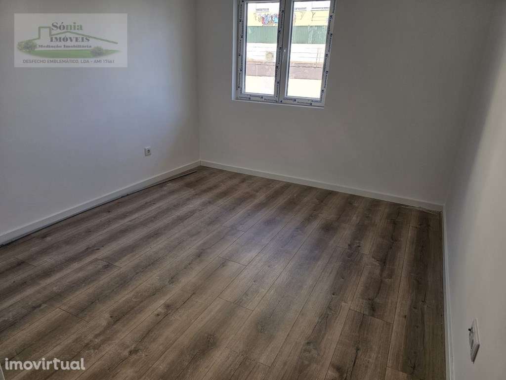 APARTAMENTO T3 EM MASSAMÁ PARA VENDA - Grande imagem: 4/16