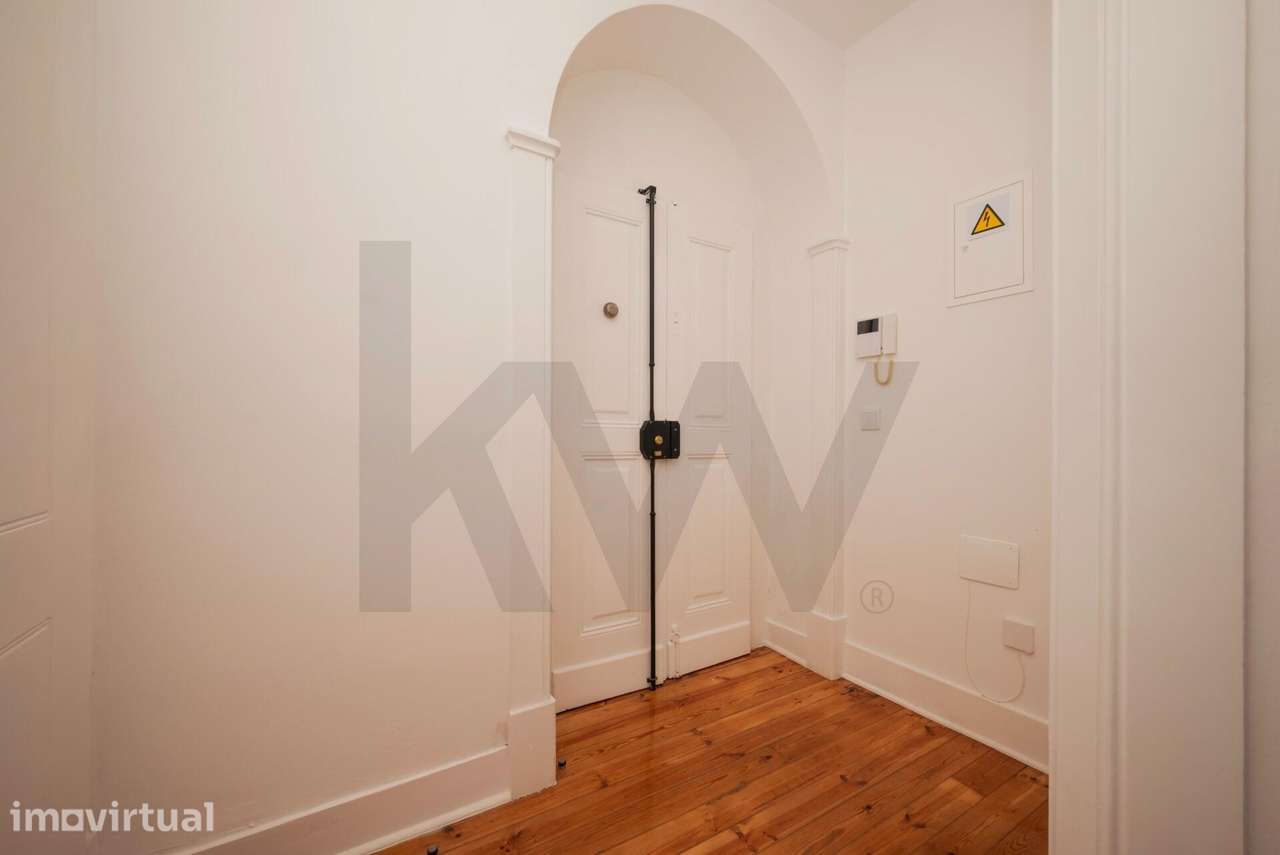 Apartamento T1 renovado na Avenida da Liberdade - Grande imagem: 3/25
