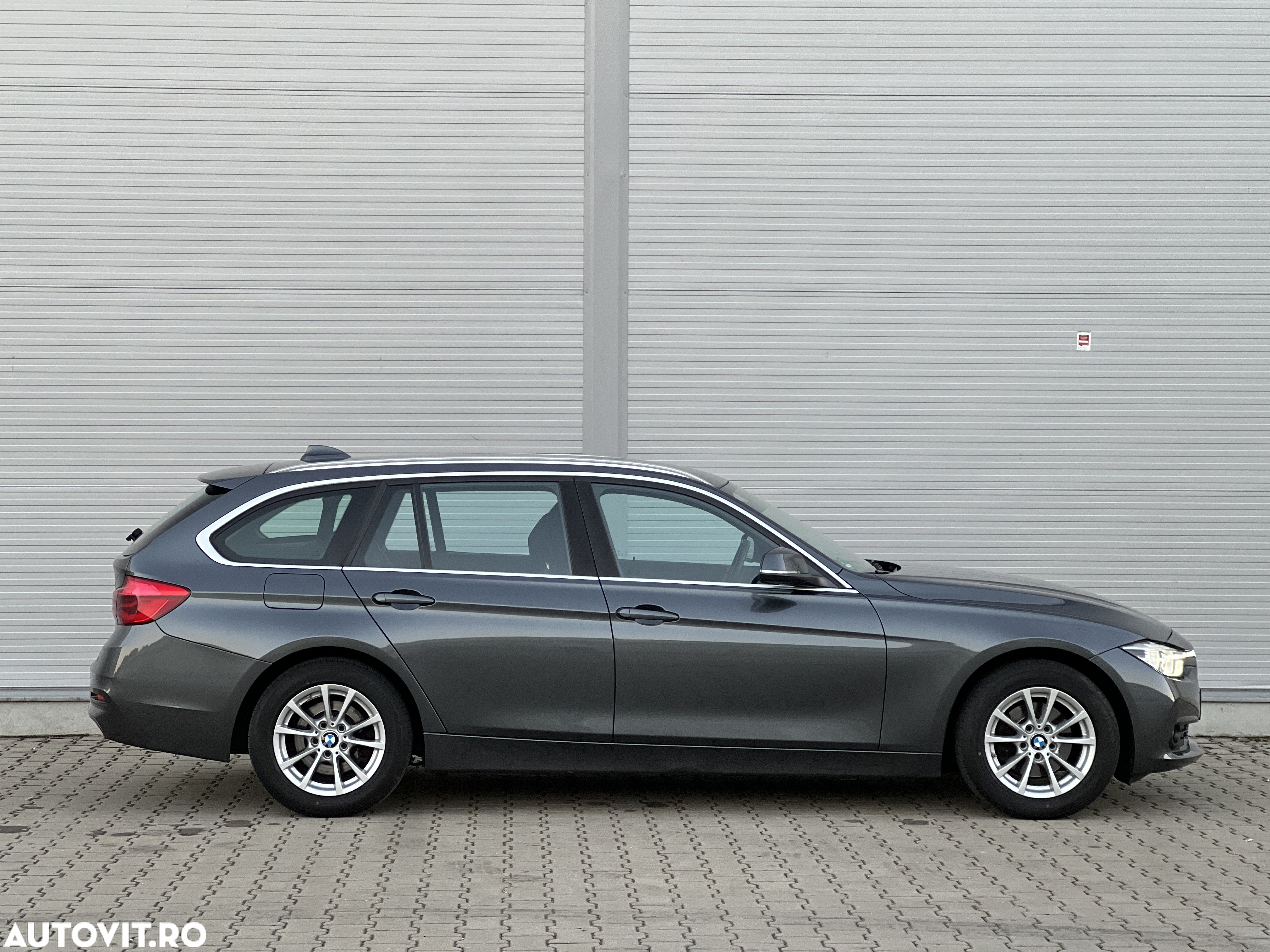 BMW Seria 3 318d Touring Advantage - 5