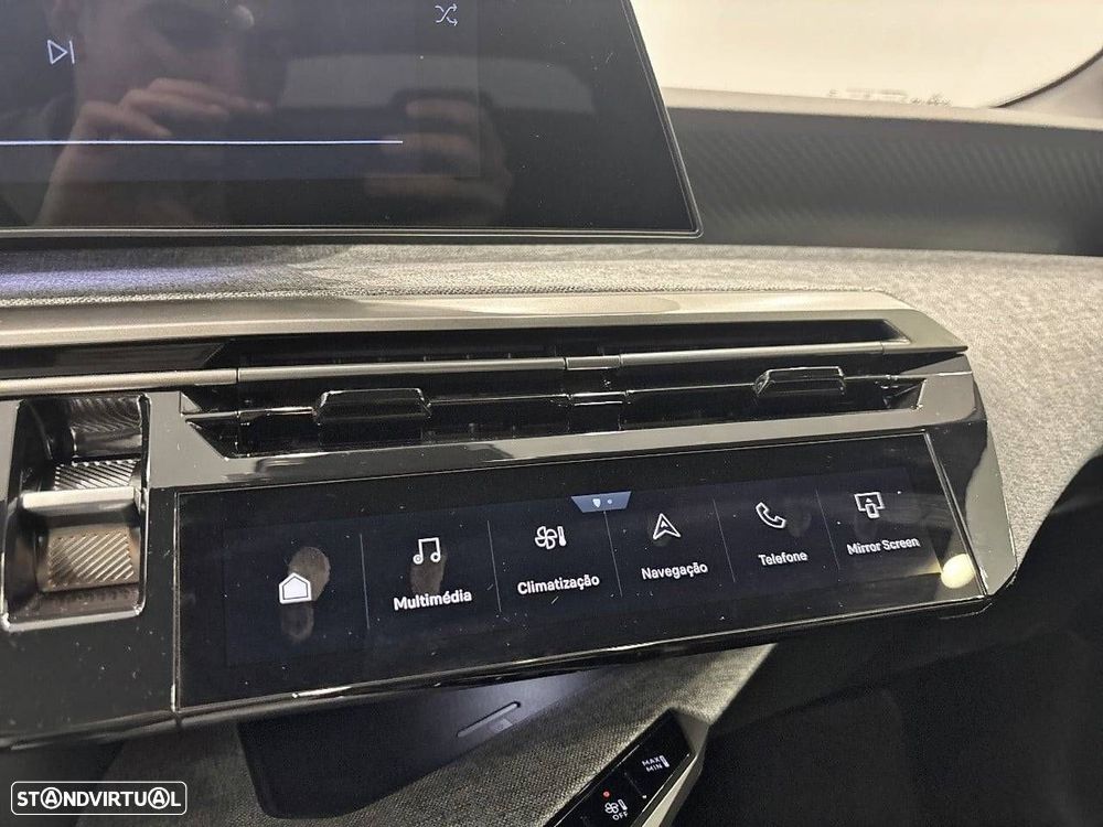 Peugeot 5008 1.2 Hybrid Allure e-DCS6 - 15