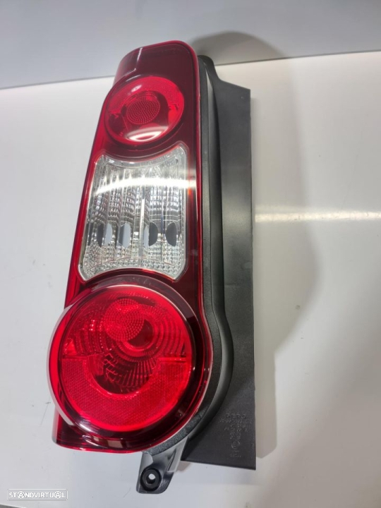 Farolim Farol Novo Traseiro Partner Berlingo Esq. (B9) 2012 a 2018 ( Interior Escuro ) - 3