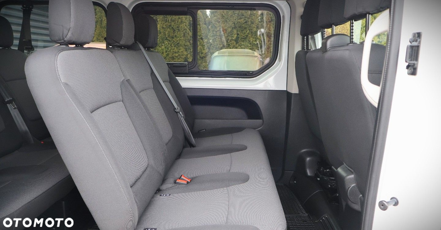 Renault Trafic - 16