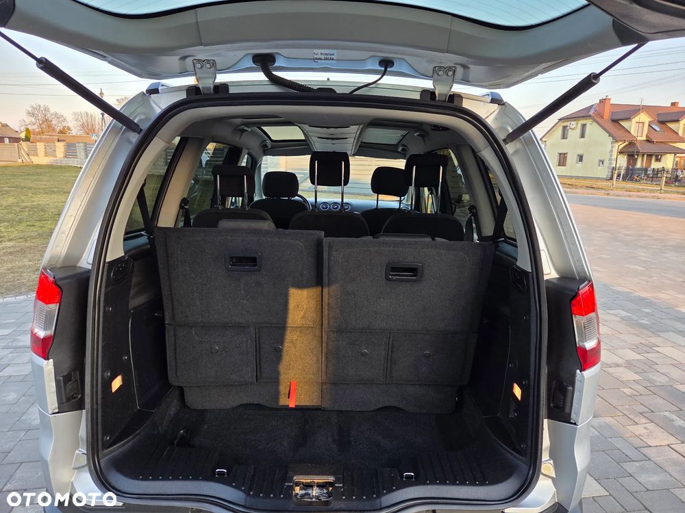 Ford Galaxy 2.2 TDCi DPF Titanium - 29