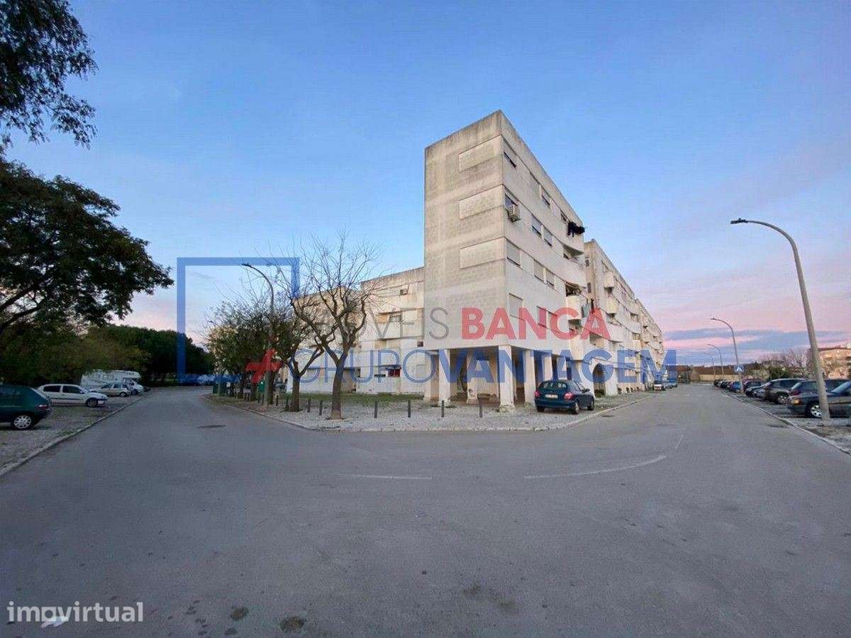 Apartamento T4 Pinhal Novo - Grande imagem: 3/28