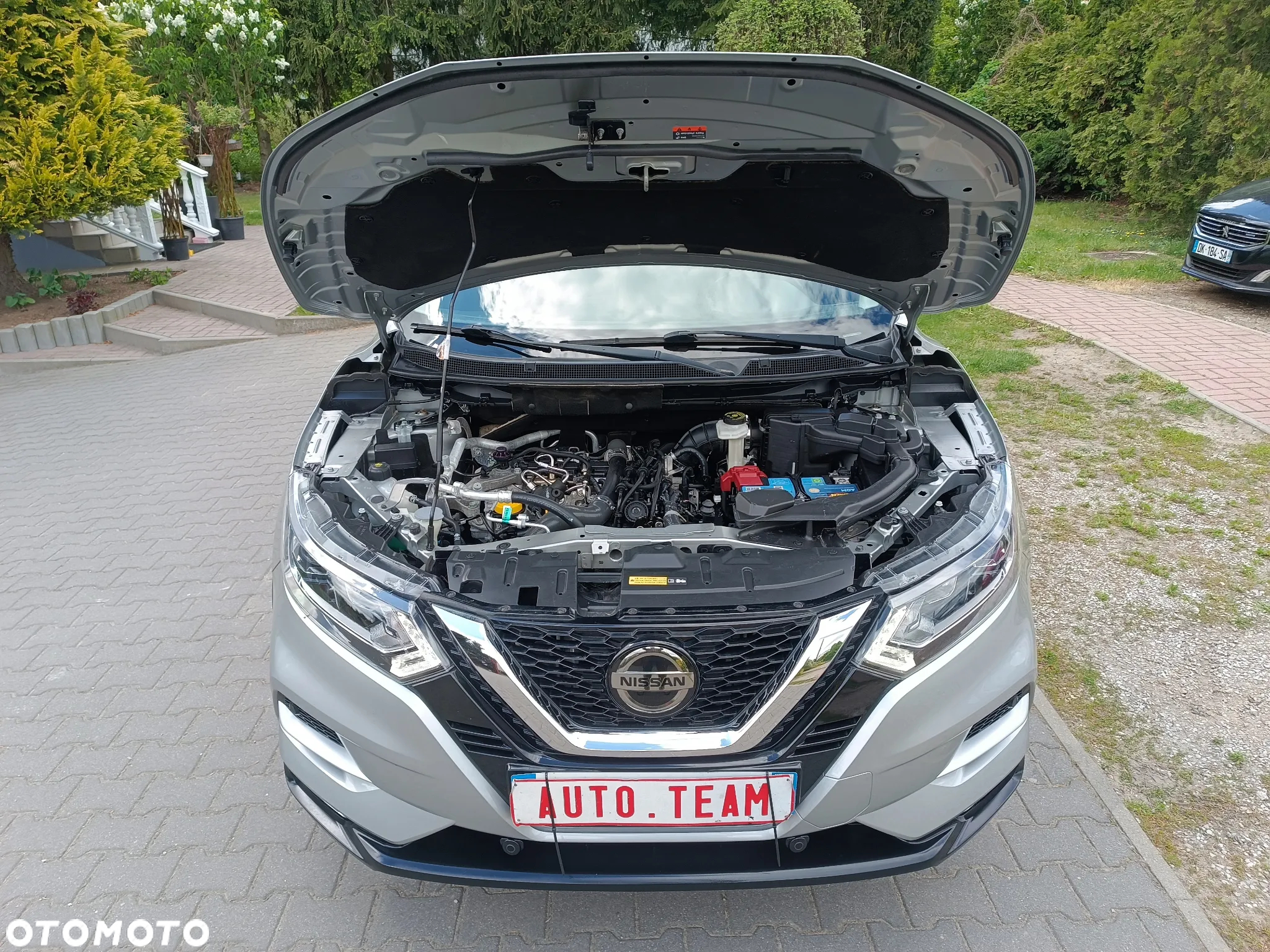 Nissan Qashqai 1.3 DIG-T N-Connecta EU6d - 33