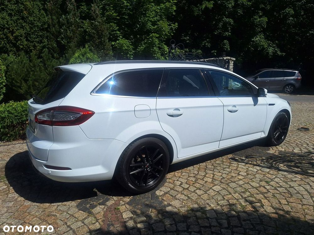 Ford Mondeo 2.0 TDCi Titanium - 32