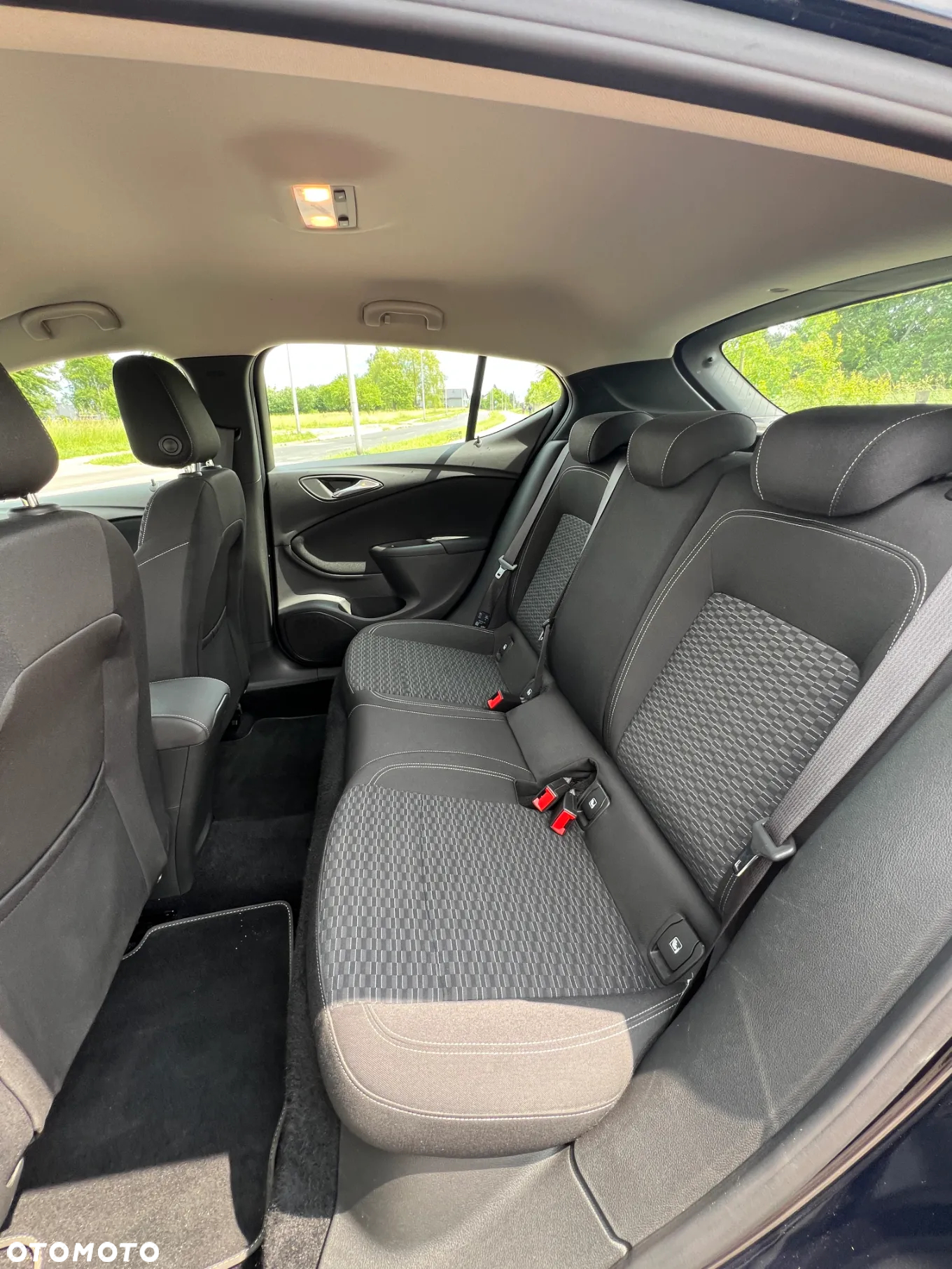 Opel Astra 1.4 Turbo Edition - 14