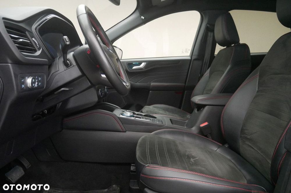 Ford Kuga - 12
