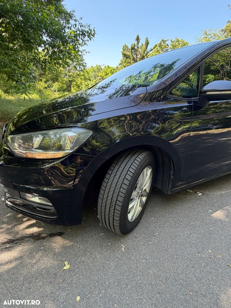 Volkswagen Touran - 2
