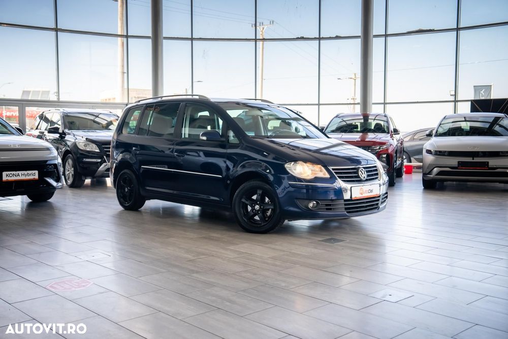 Volkswagen Touran - 24