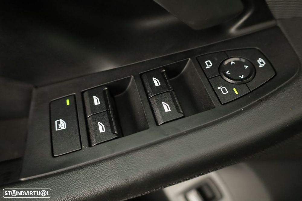 BMW 520 d Pack Desportivo M - 19