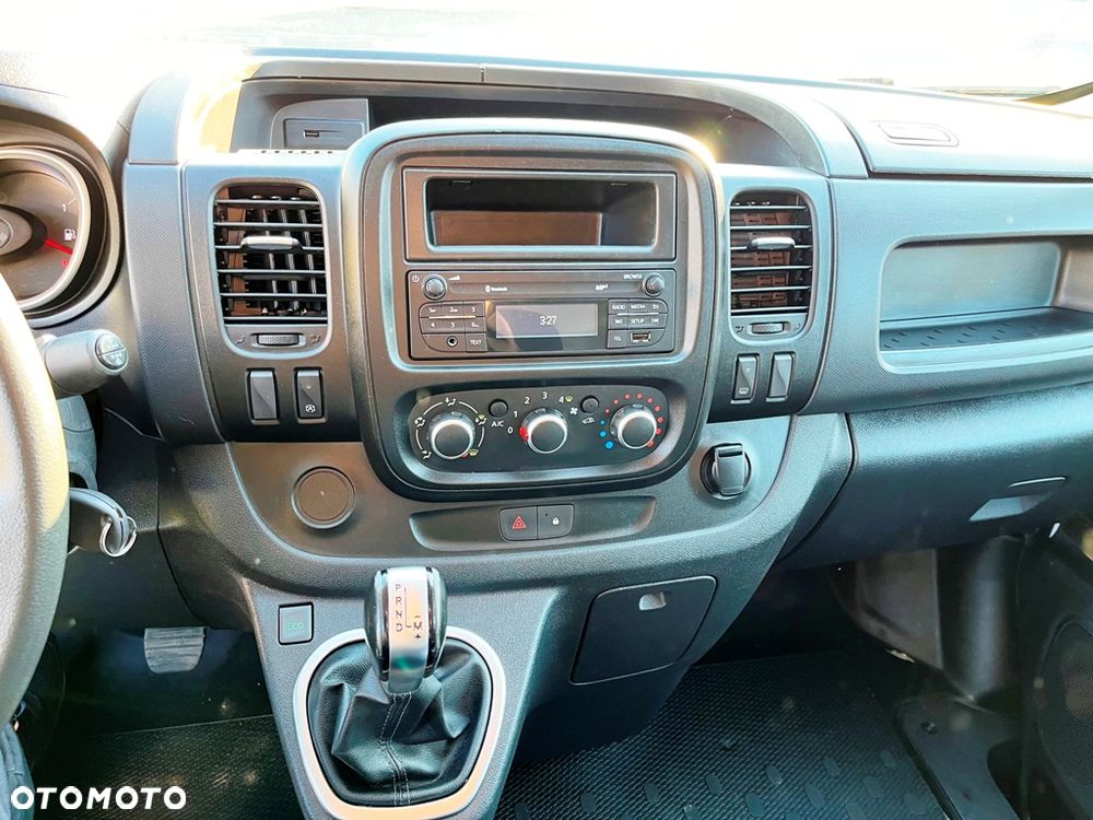 Nissan NV300 - 8
