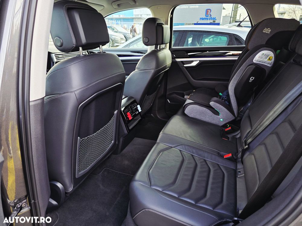 Volkswagen Touareg V6 TDI 4MOTION Elegance - 5