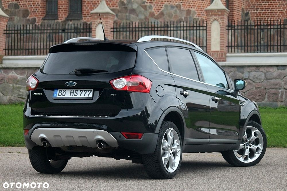 Ford Kuga 2.5 4x4 Titanium - 22