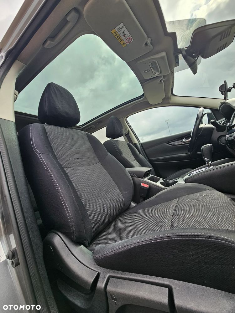 Nissan Qashqai 1.6 DCi Xtronic N-Connecta - 12