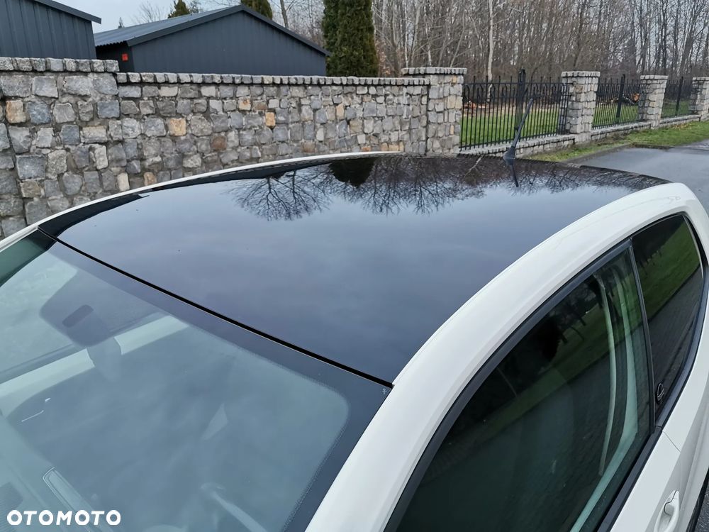 Volkswagen up! TSI (BlueMotion Technology) move - 16