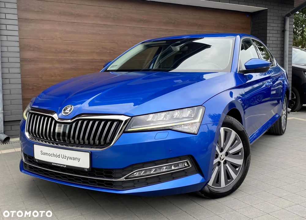 Skoda Superb 2.0 TDI SCR Style DSG - 1