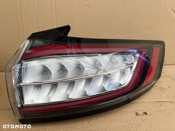 FORD EDGE MK2 TYLNE LAMPY KOMPLET