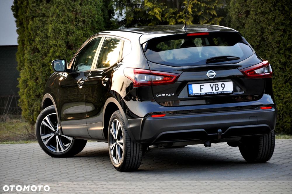 Nissan Qashqai 1.3 DIG-T DCT AKARI - 27