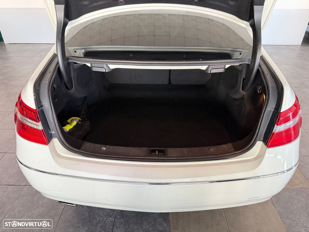 Mercedes-Benz E 220 CDi Avantgarde BlueEfficiency - 7