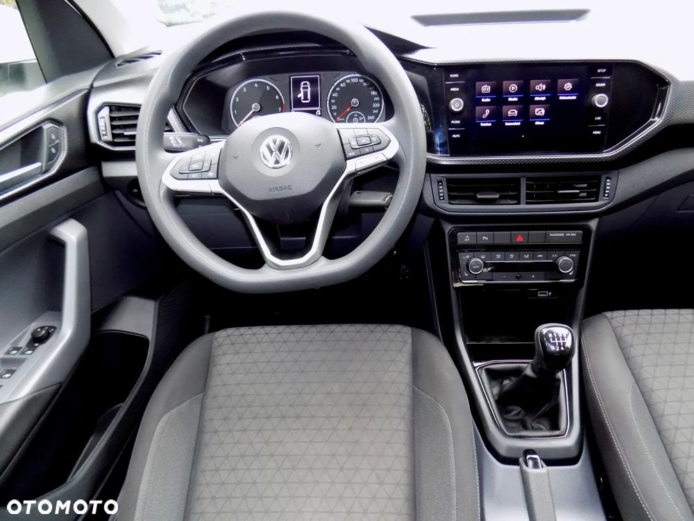 Volkswagen T-Cross - 23