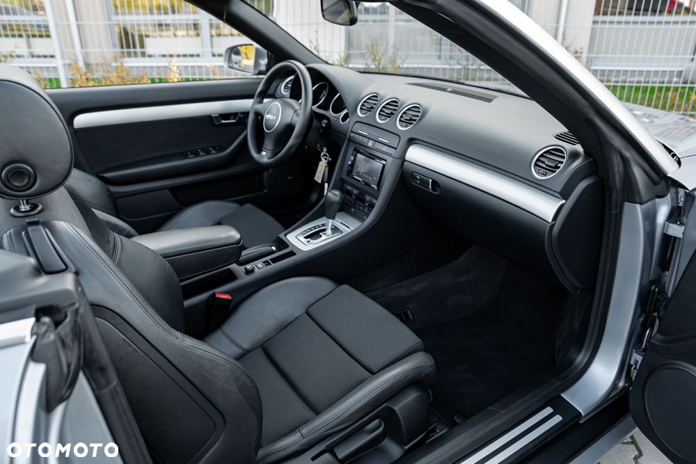 Audi A4 Cabrio - 32