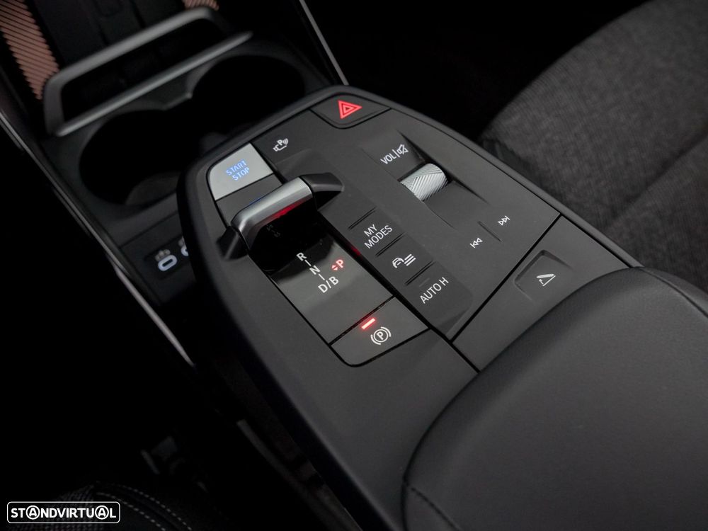 BMW iX1 eDrive20 xLine - 23