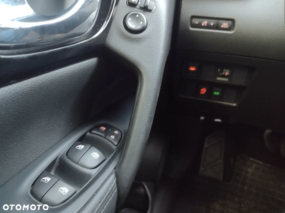 Nissan Qashqai 1.3 DIG-T N-Style DCT - 19