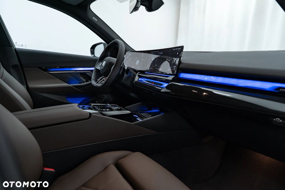 BMW Seria 5 - 29