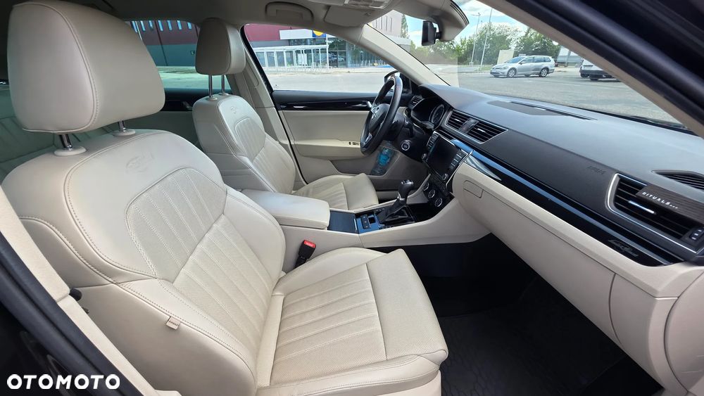 Skoda Superb 2.0 TSI 4x4 L&K DSG - 10