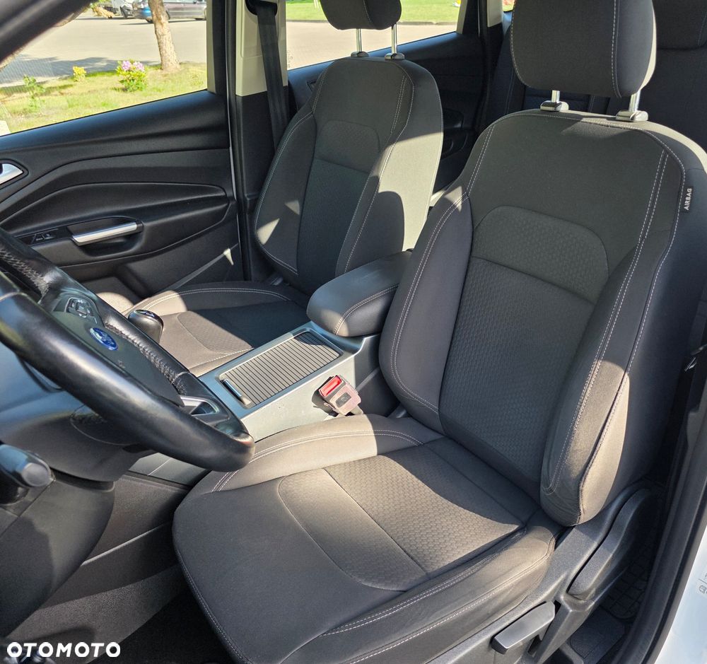Ford Kuga 2.0 TDCi AWD Titanium - 20