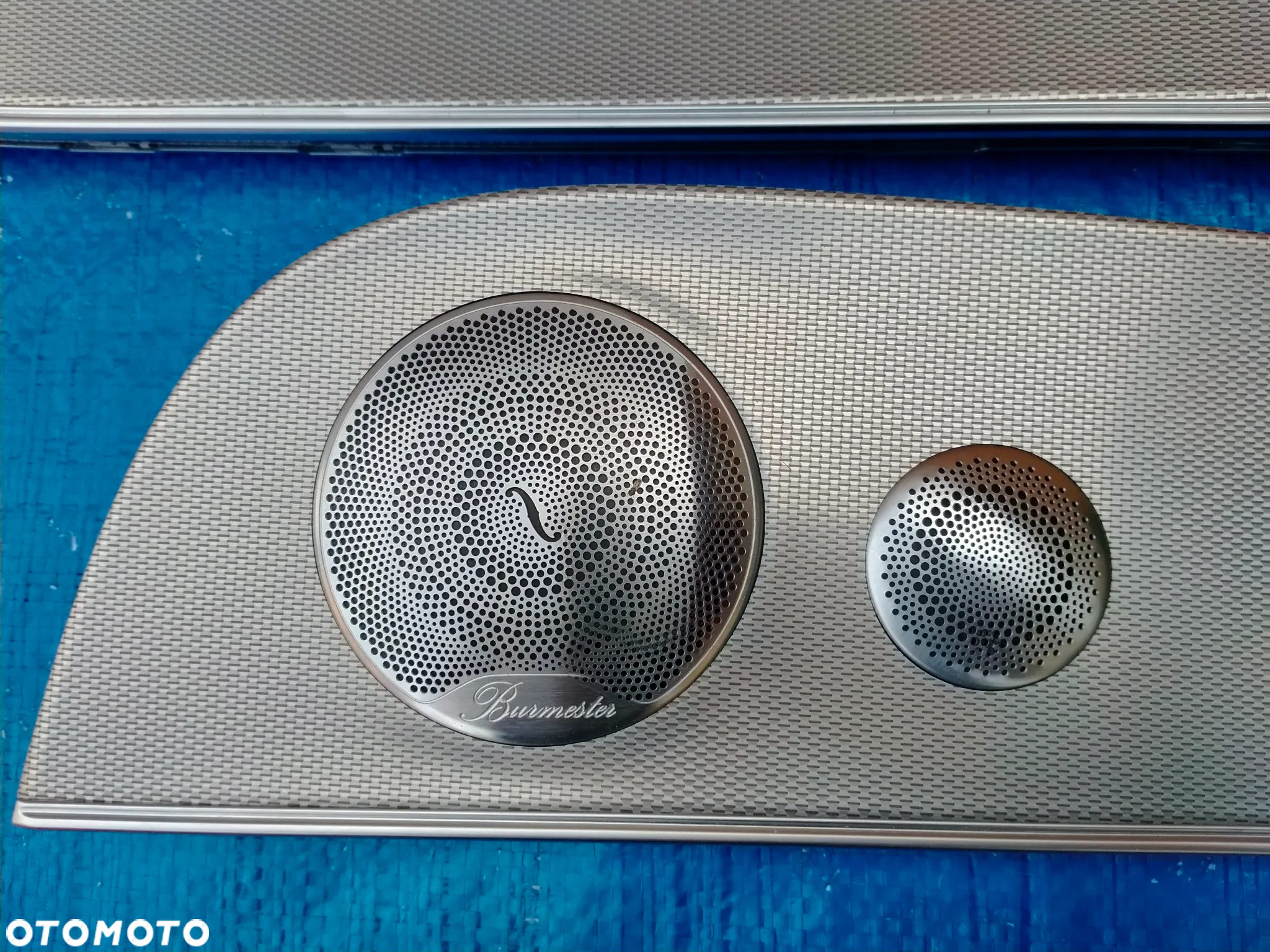 Mercedes E klasa W213 AMG / Dekor Dekory / BURMESTER / Listwa Konsoli Drzwi Listwy Ozdobne / AMBIENT Podświetlane / ORYGINAŁ - 5