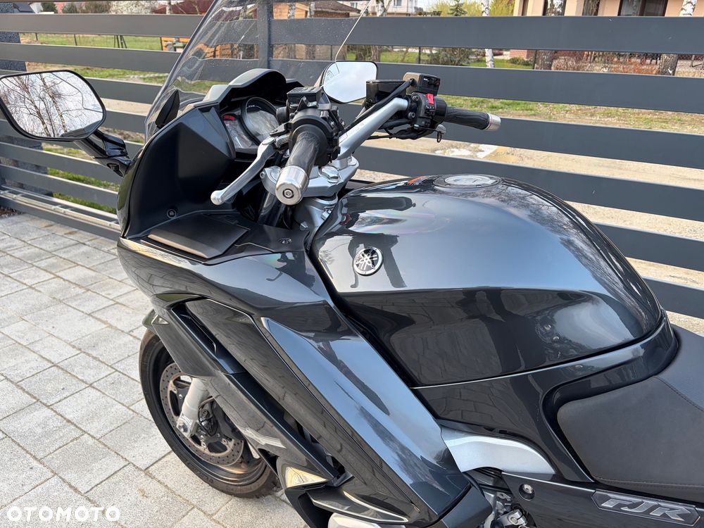 Yamaha FJR - 5