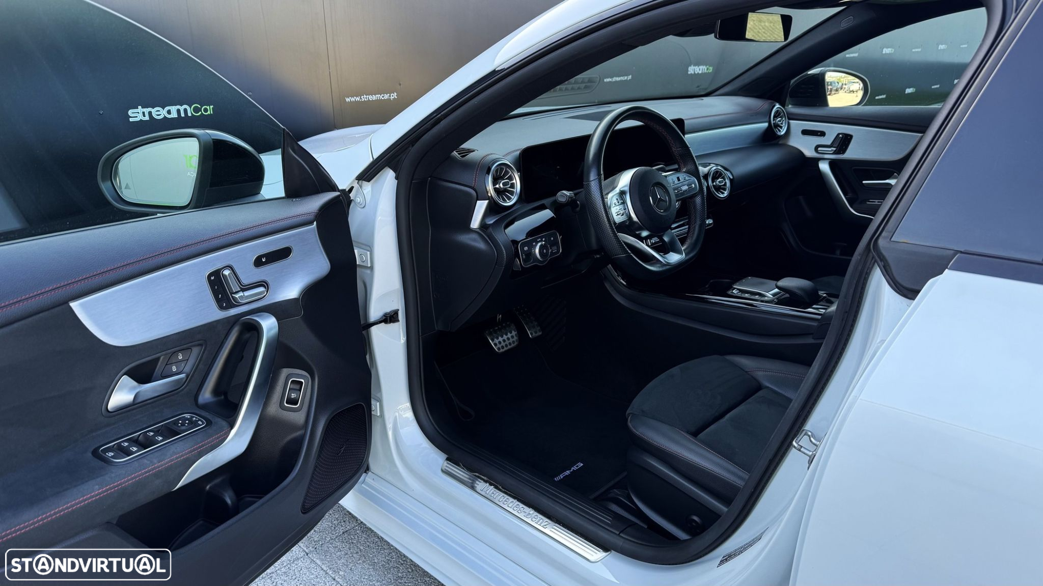 Mercedes-Benz CLA 200 d Shooting Brake 8G-DCT AMG Line - 11