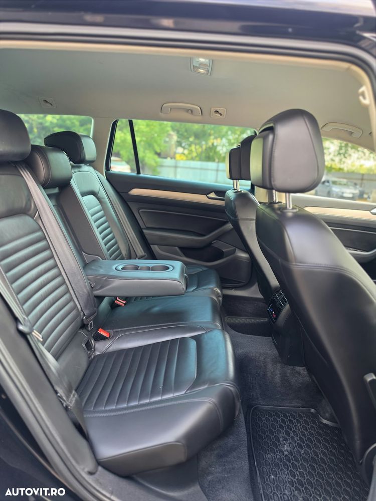 Volkswagen Passat 2.0 TDI DSG 4Motion Highline - 13
