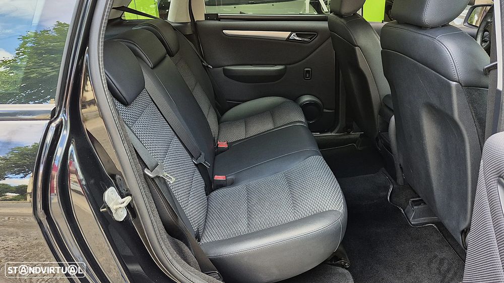 Mercedes-Benz B 180 CDI Autotronic - 14