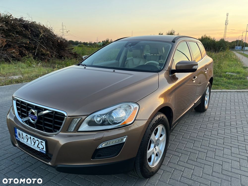 Volvo XC 60 D5 AWD Momentum - 2