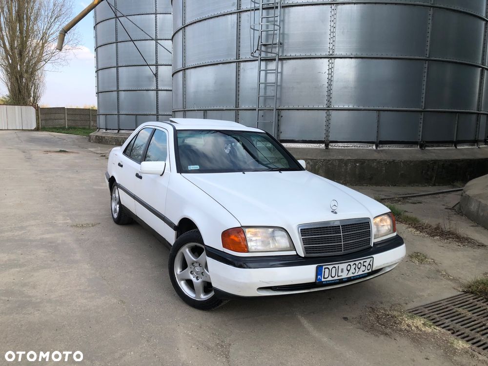 Mercedes-Benz Klasa C 180 Classic - 2