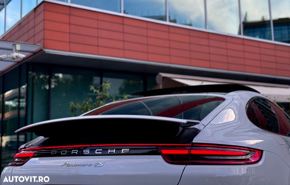 Porsche Panamera - 19
