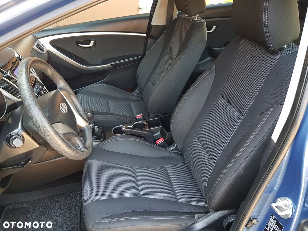 Hyundai i30 blue 1.4 Classic - 20