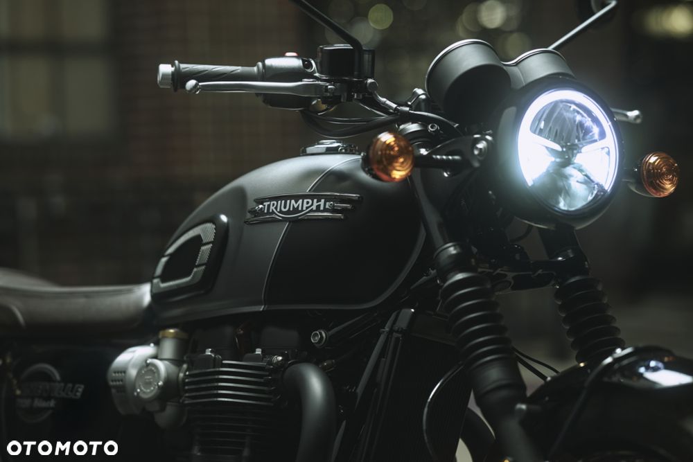 Triumph Bonneville - 7