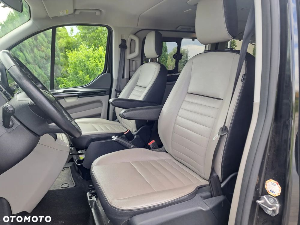 Ford Tourneo Custom 2.0 EcoBlue L2 Titanium SelectShift - 25