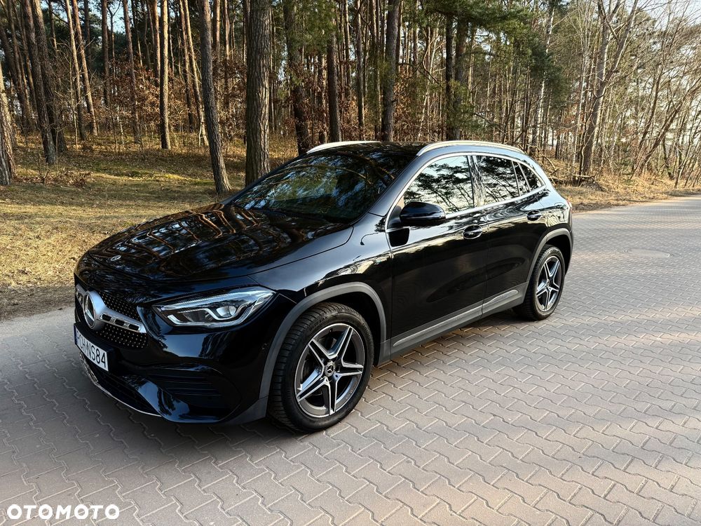 Mercedes-Benz GLA - 1