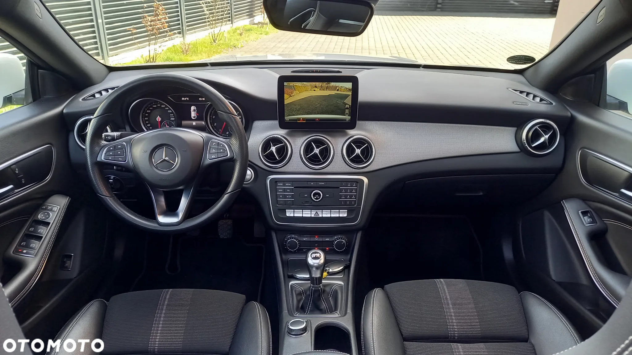 Mercedes-Benz CLA 200 - 8