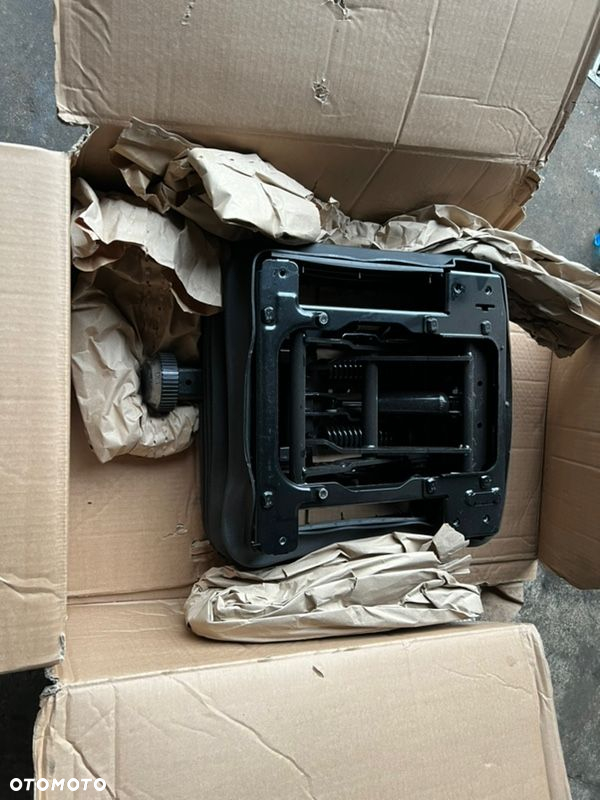 NOWA PODSTAWA FOTELA PNEUMATYCZNEGO IVECO DAILLY