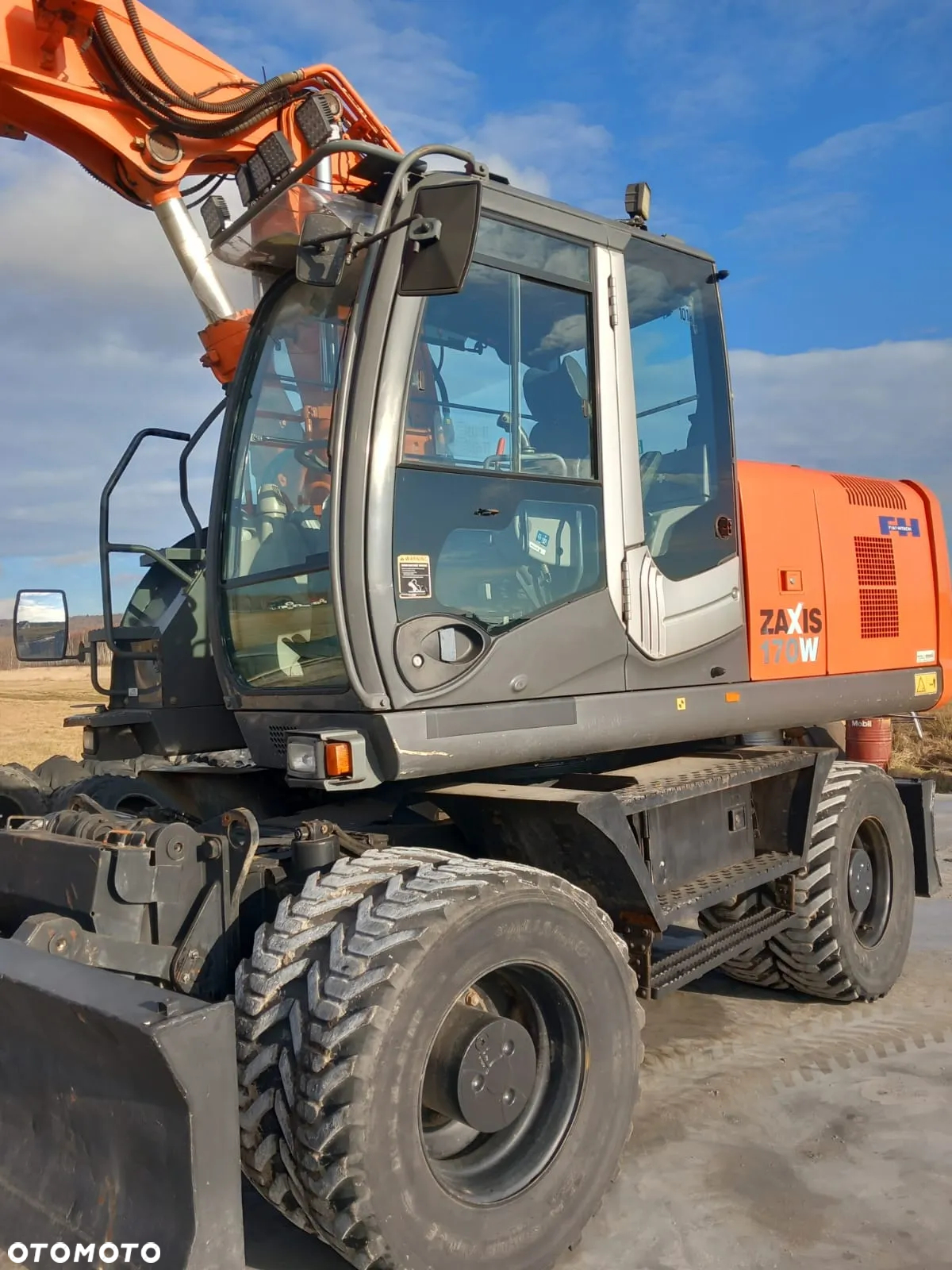 Hitachi 170 W Rototilt - 7