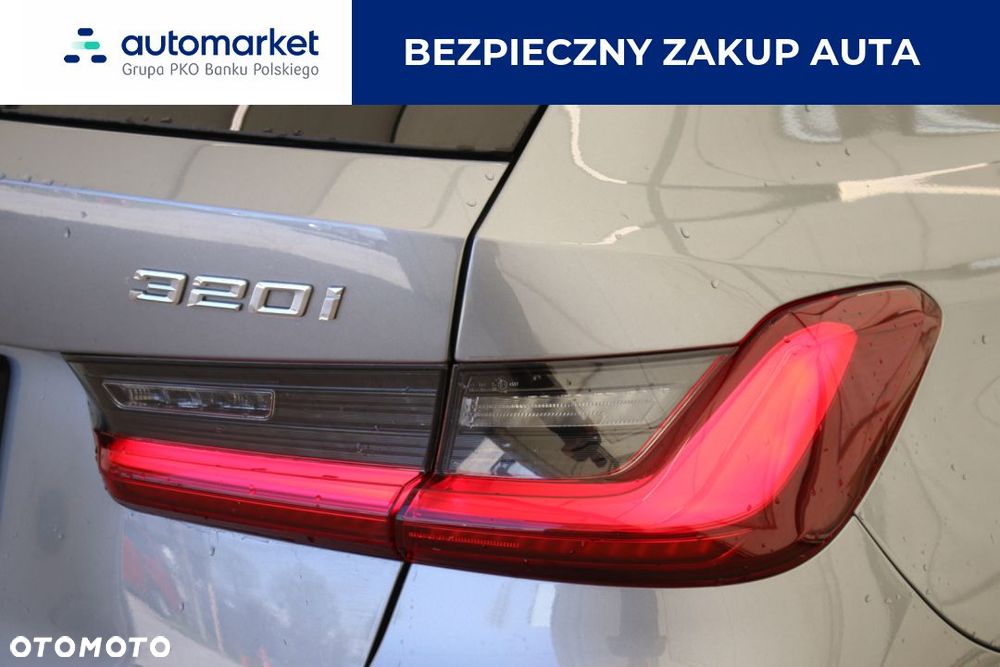 BMW Seria 3 320i M Sport - 11