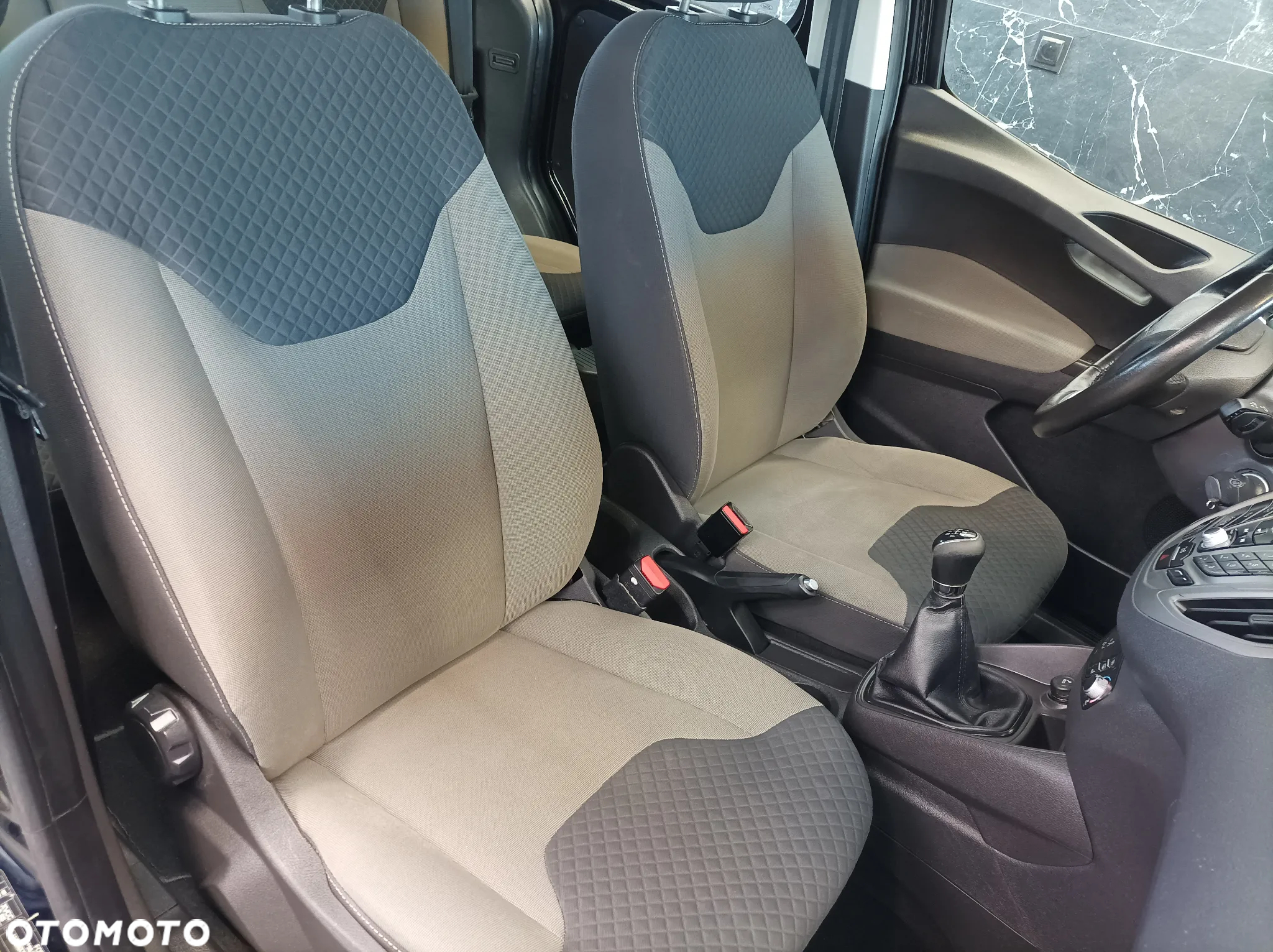 Ford Transit Courier S&S Trend - 24
