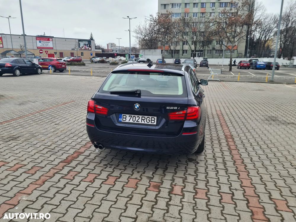 BMW Seria 5 528i Sport-Aut. Luxury Line - 15